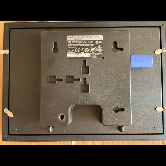 Kodak 7" Digital Picture Frame -Quick Touch Border - Picture 2 of 4